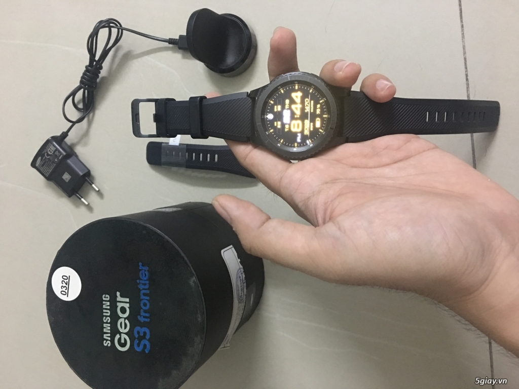 GEAR S3 FRONTIER + TAI NGHE LEVEL ACTIVE + ĐẾ KHÔNG DÂY SAMSUNG !!! - 1