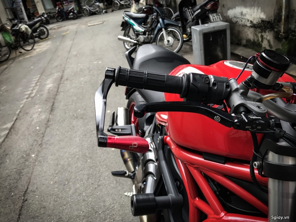Cần bán Ducati Monster 821 ABS 2015