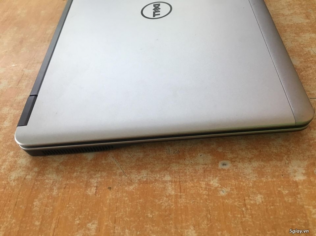 Dell 7440 - I7 thế hệ 4- Full HD-SSD 256-Ram 4GB - 3