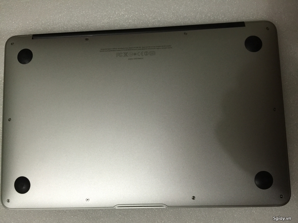 Xác macbook air mid 2011 11inch - 1