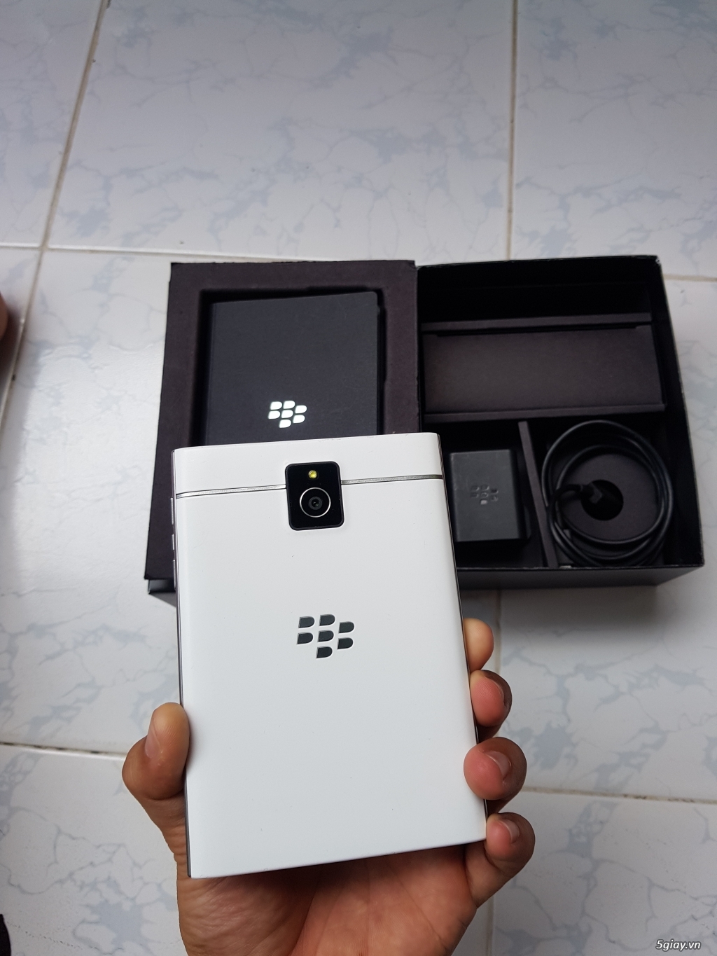 Blackberry Passport Fullbox Bảo Hành - 2
