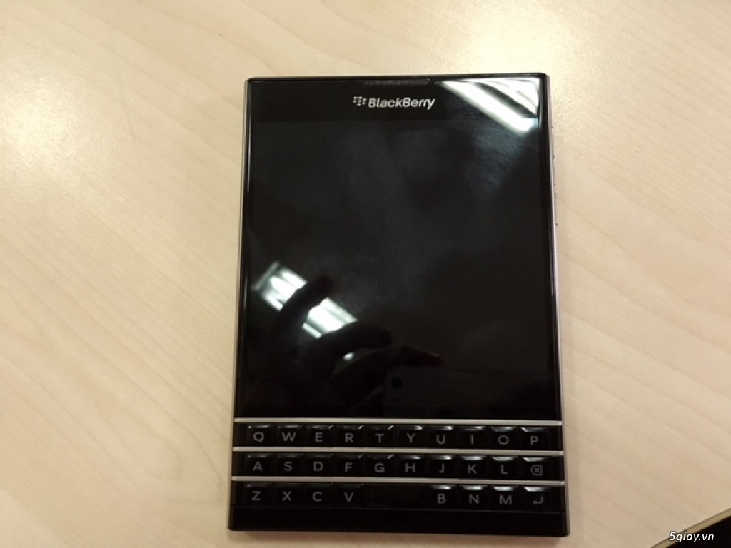 BlackBerry Passport FullBox mới 99%, zin nguyên bản, còn BH. - 1