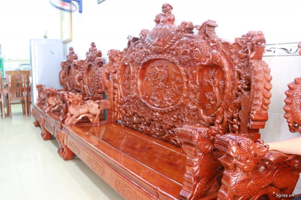 Thanh lý bộ salon gỗ hương 12 món