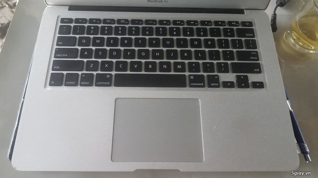Bán nhanh Macbook Air 2011 core i5 - 1
