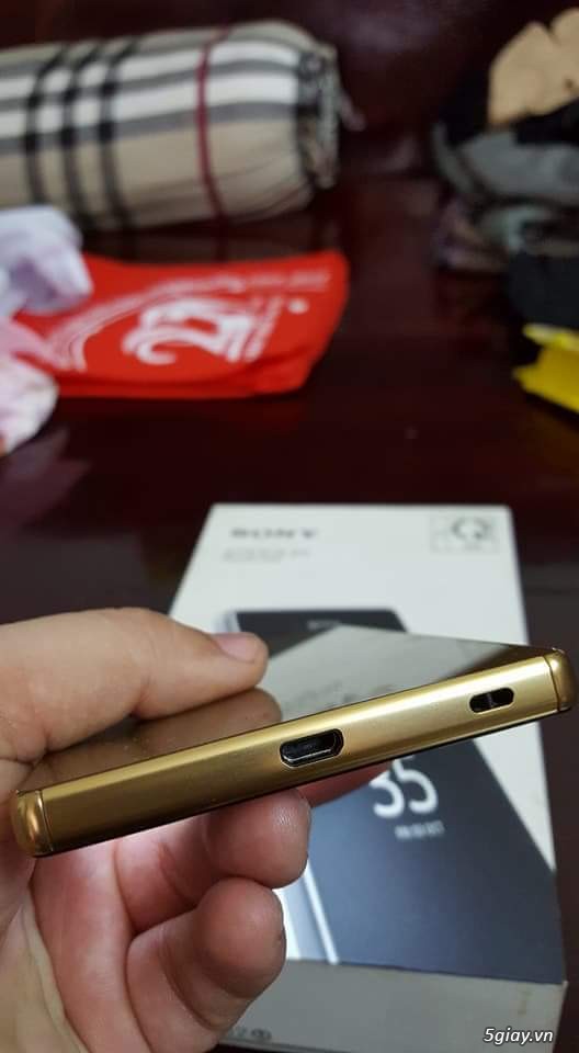 Sony z5 premium 2 SIM màu gold - Sony Việt Nam 99,9% - 4