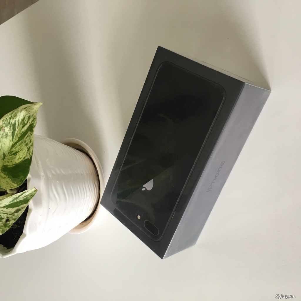iPhone 8 Plus 64GB Grey chưa active - 2