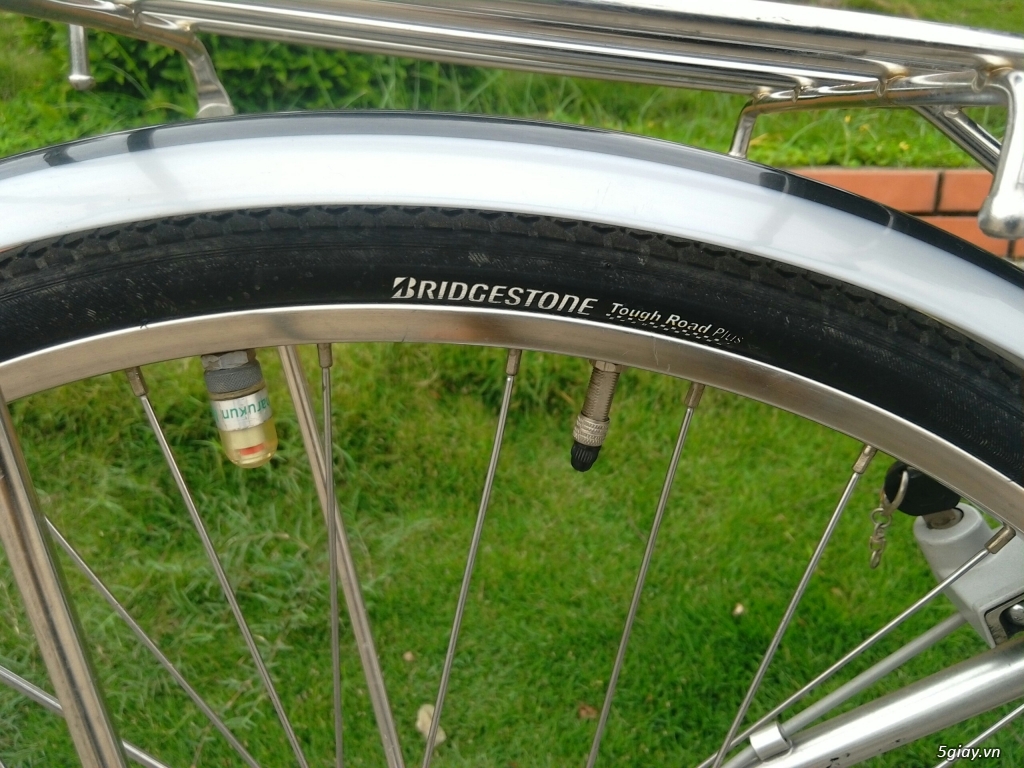 Xe đạp Bridgestone bạc - Hàng bãi Nhật- Khung nhôm - 24