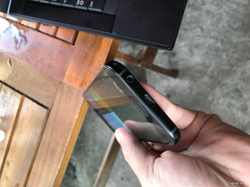 Samsung galaxy a7-2017 hàng công ty - 2