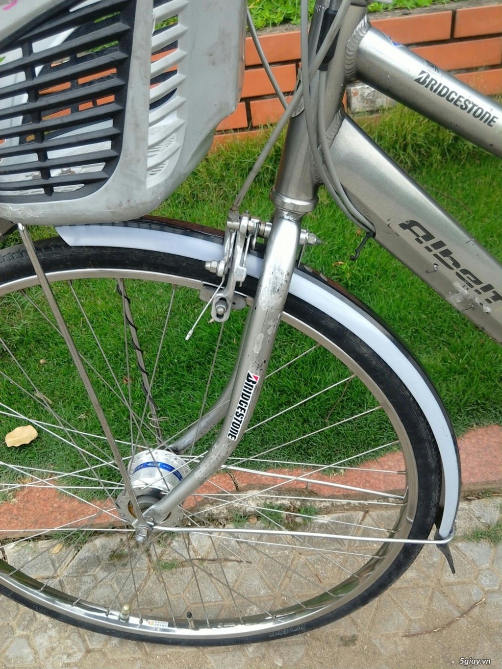 Xe đạp Bridgestone bạc - Hàng bãi Nhật- Khung nhôm - 4