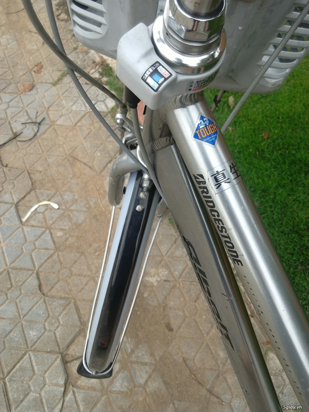 Xe đạp Bridgestone bạc - Hàng bãi Nhật- Khung nhôm - 16