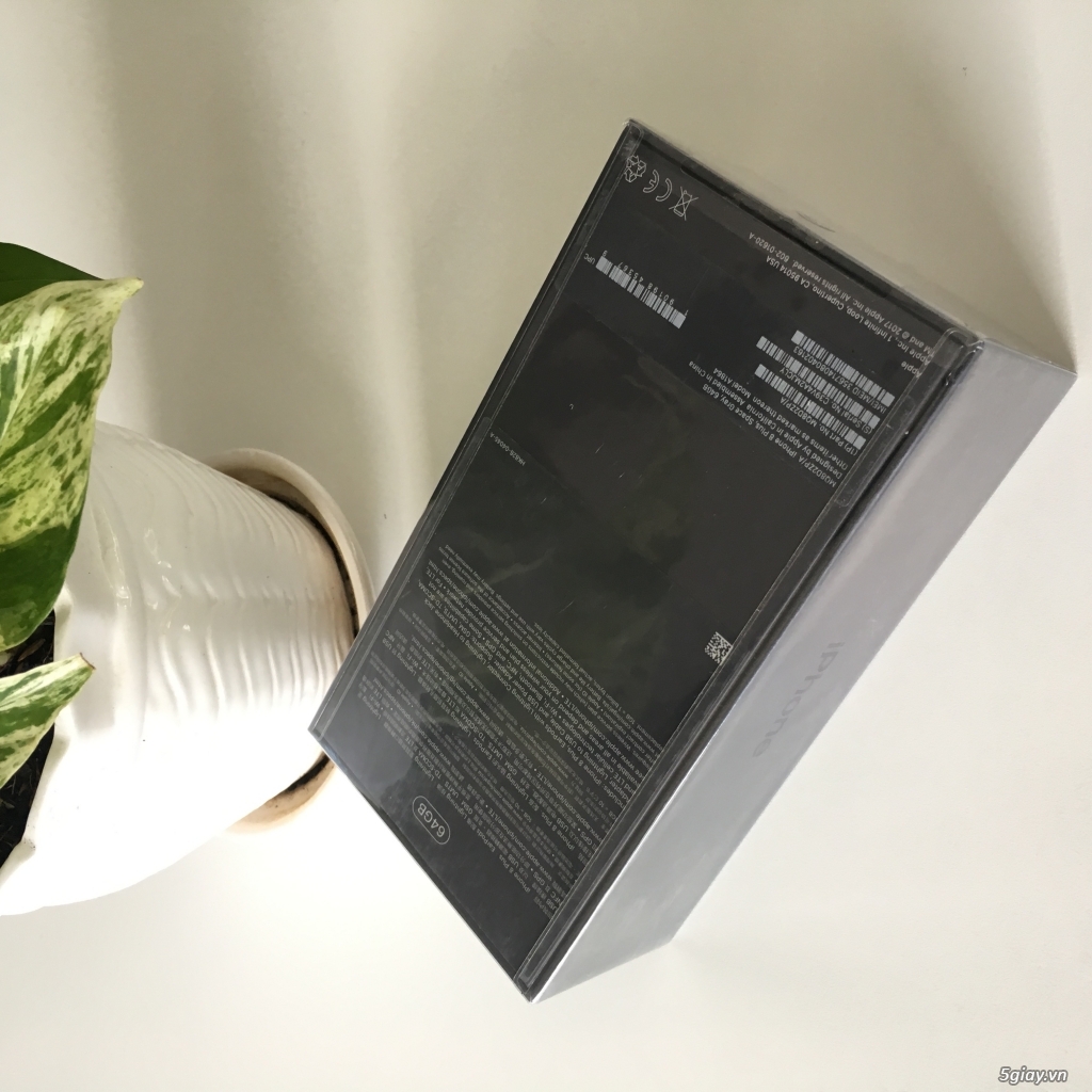 iPhone 8 Plus 64GB Grey chưa active