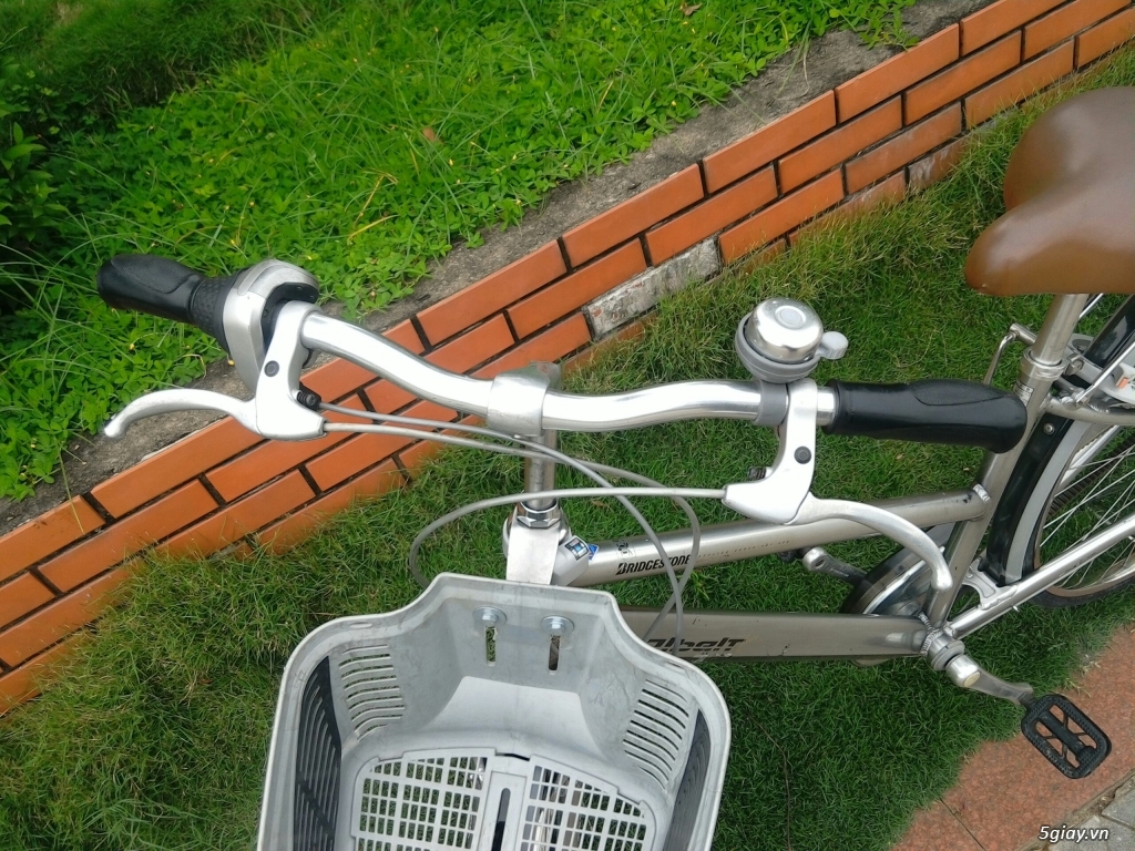 Xe đạp Bridgestone bạc - Hàng bãi Nhật- Khung nhôm - 19
