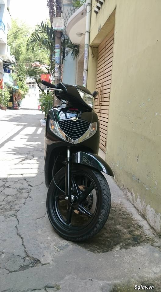 Cần bán Sh150i nhập Ý, màu đen sporty, cuối 2008, số máy: 153