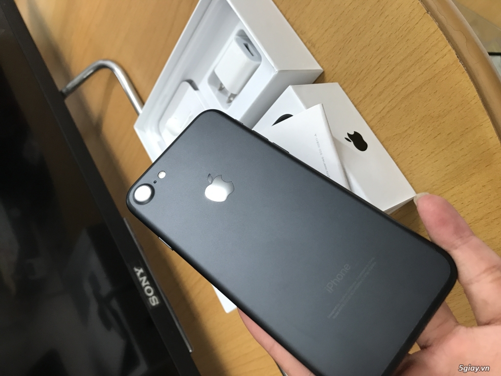 Iphone 7 128GB Đen Nhám QT Mỹ fullbox new 99% - 2