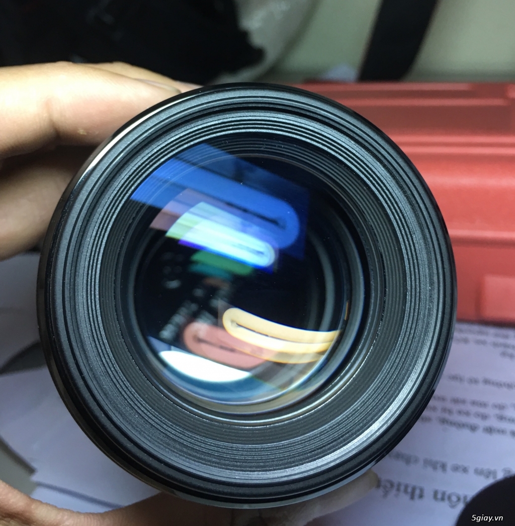 Cần bán lens Canon 85f1.8 mới 99%