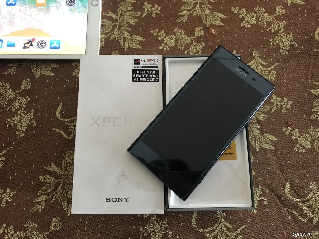 Sony XZ premium black likenew 99% fullbox cty