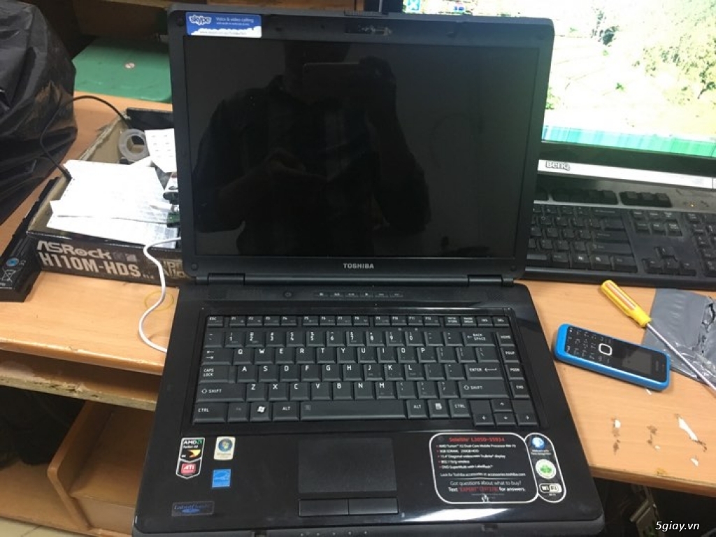 Xát Toshiba Satellite L305D-S5934 - 3