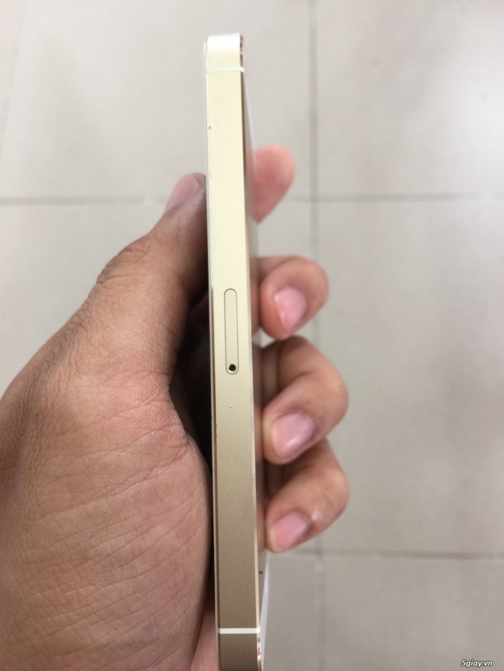 Bán iphone 5s 16gb gold quốc tế giá 2tr7 - 3