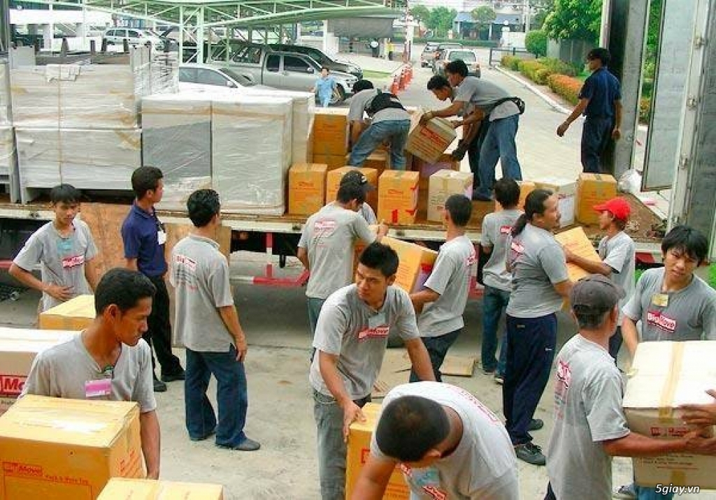 Tuyển Phụ Kho Và Phụ Xe Giao Hàng