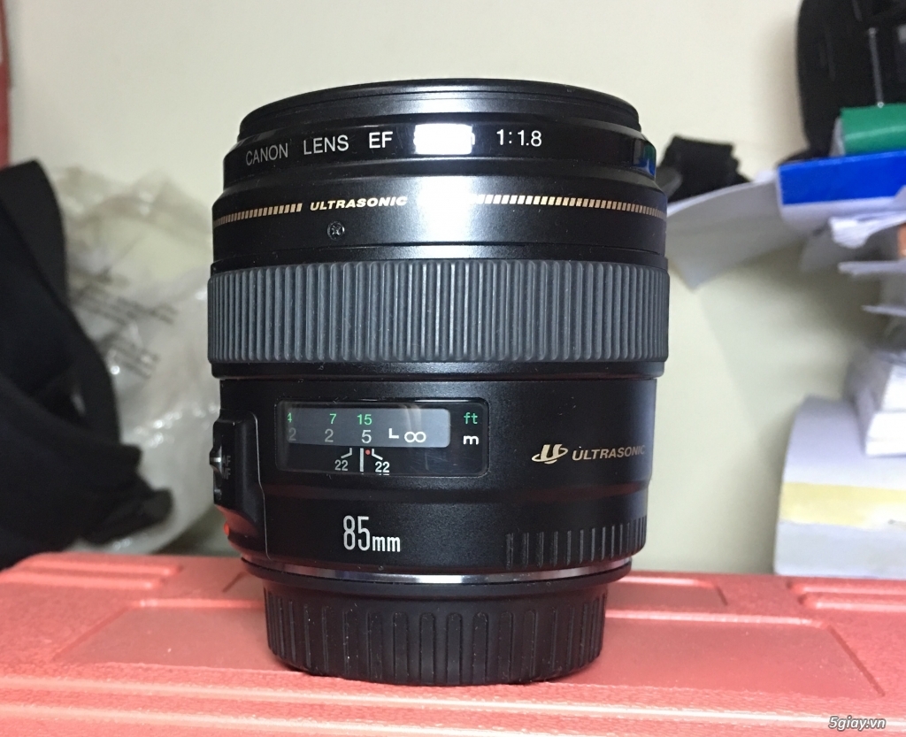 Cần bán lens Canon 85f1.8 mới 99% - 2