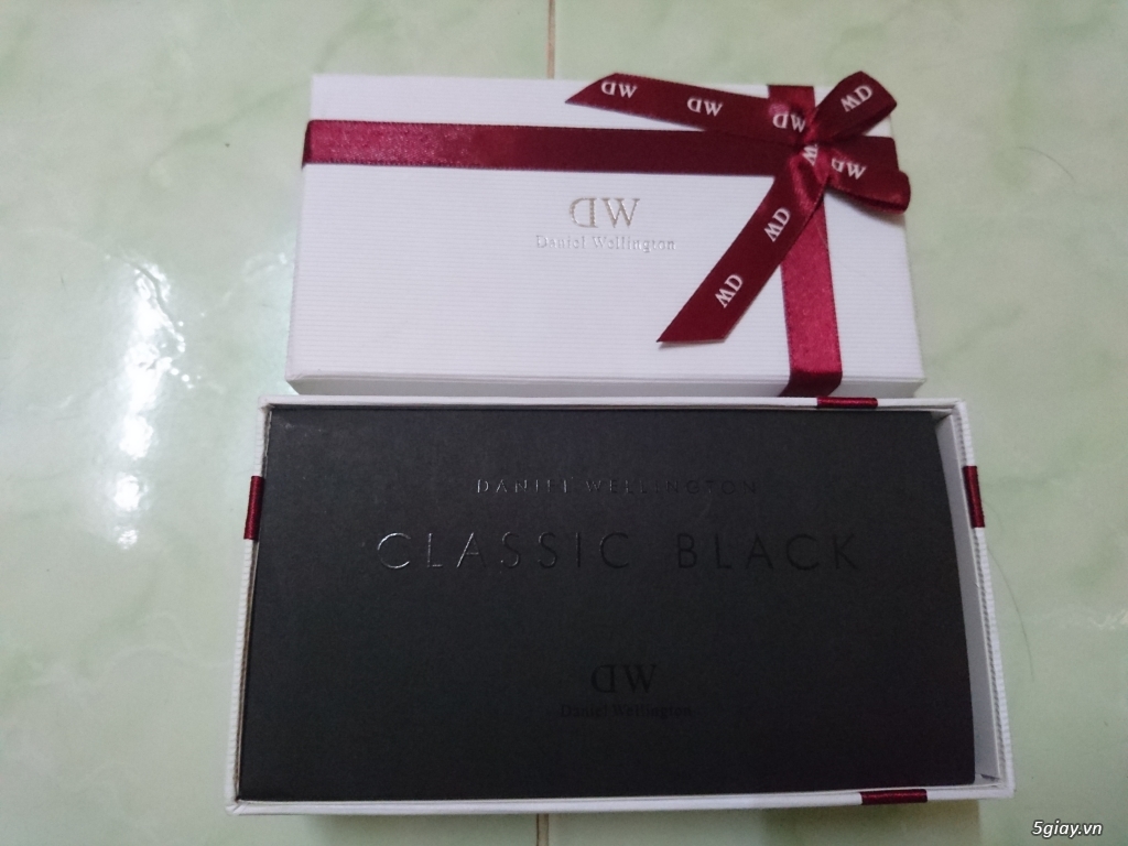 (HCM - Q3/7) Đồng hồ + vòng tay + dây da Daniel Wellington 36mm