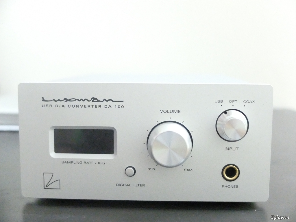 Bộ giải mã DAC-Headphone Amplifier Denon DA 10 - 15