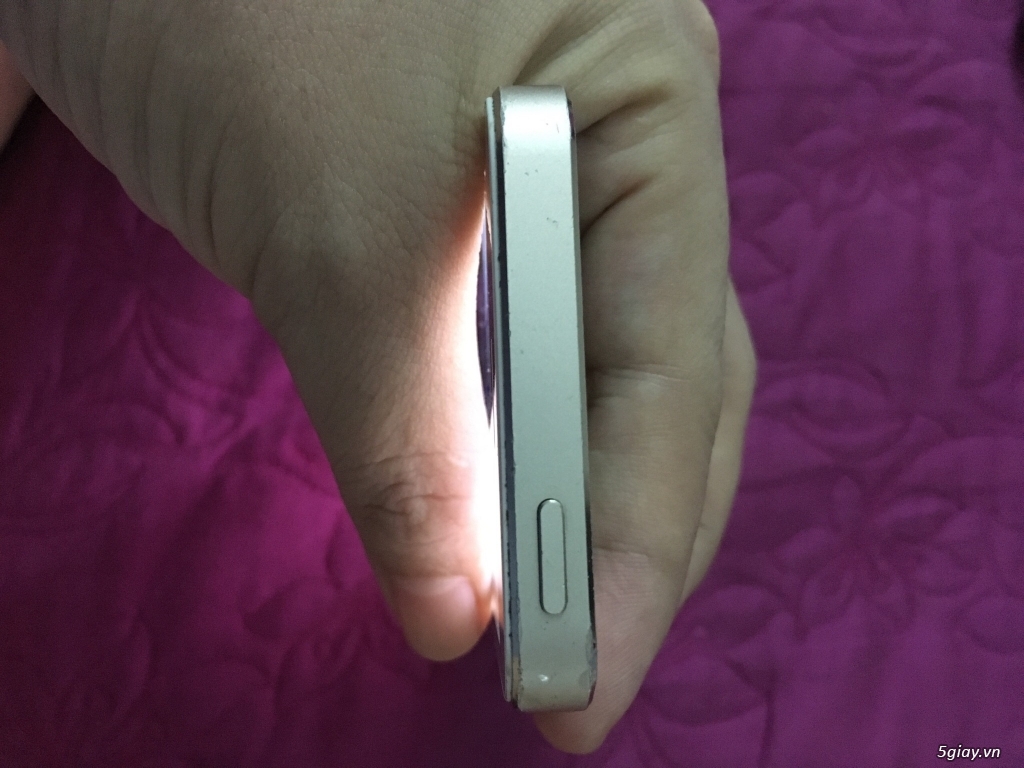 Cần bán iphone 5s màu gold 64gb