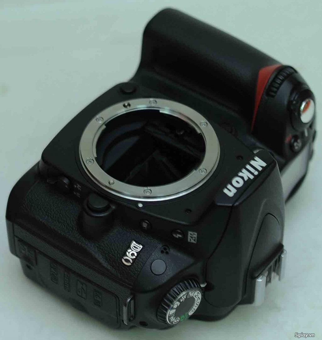 Nikon D90 kit 18-105 VR - 1