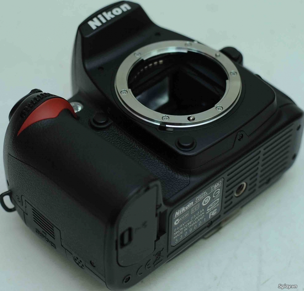Nikon D90 kit 18-105 VR - 5
