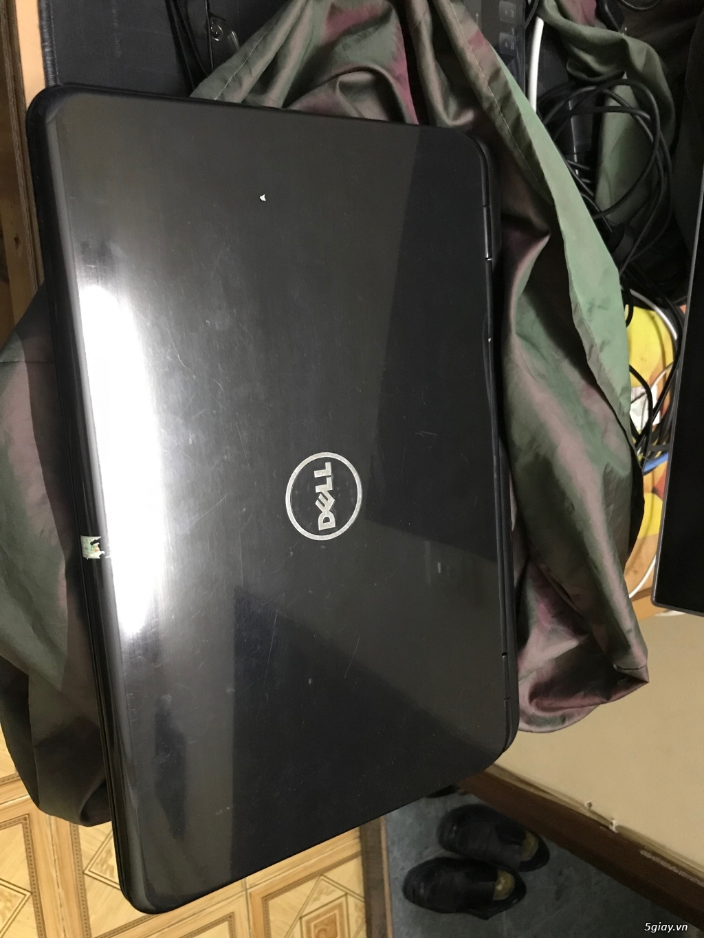 Bán Laptop Dell Core i7-2670QM.15.6.Ram 8GB. SSD 120 GB. VGA GT 525M