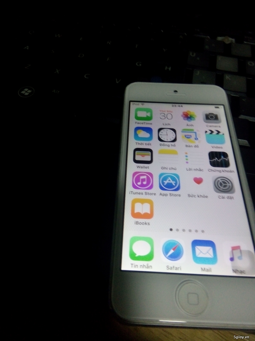 bán ipod gen touch 5 32g 1.600000