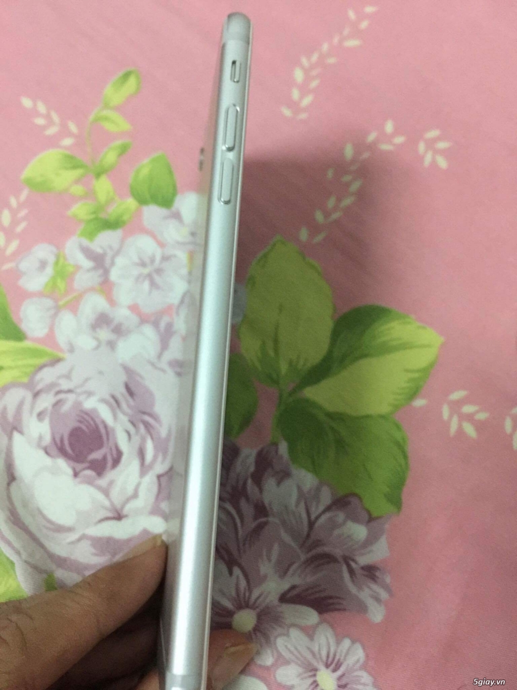 Cần bán ip6 plus màu bạc 16gb - 1