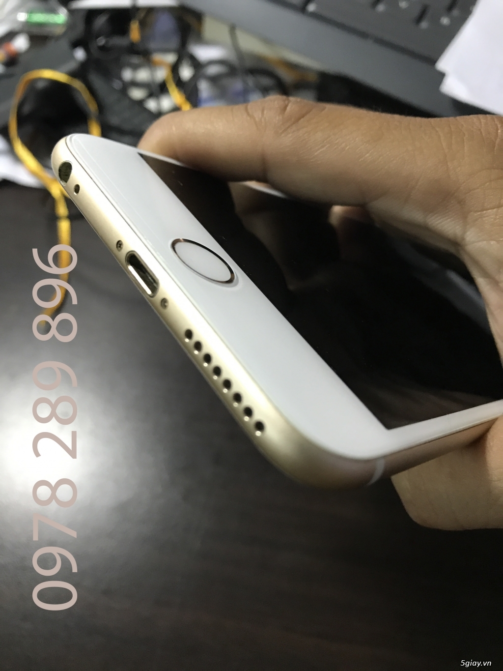 Iphone 6 Plus Gold 16GB 99%, hàng xách tay giá 6.2 triệu