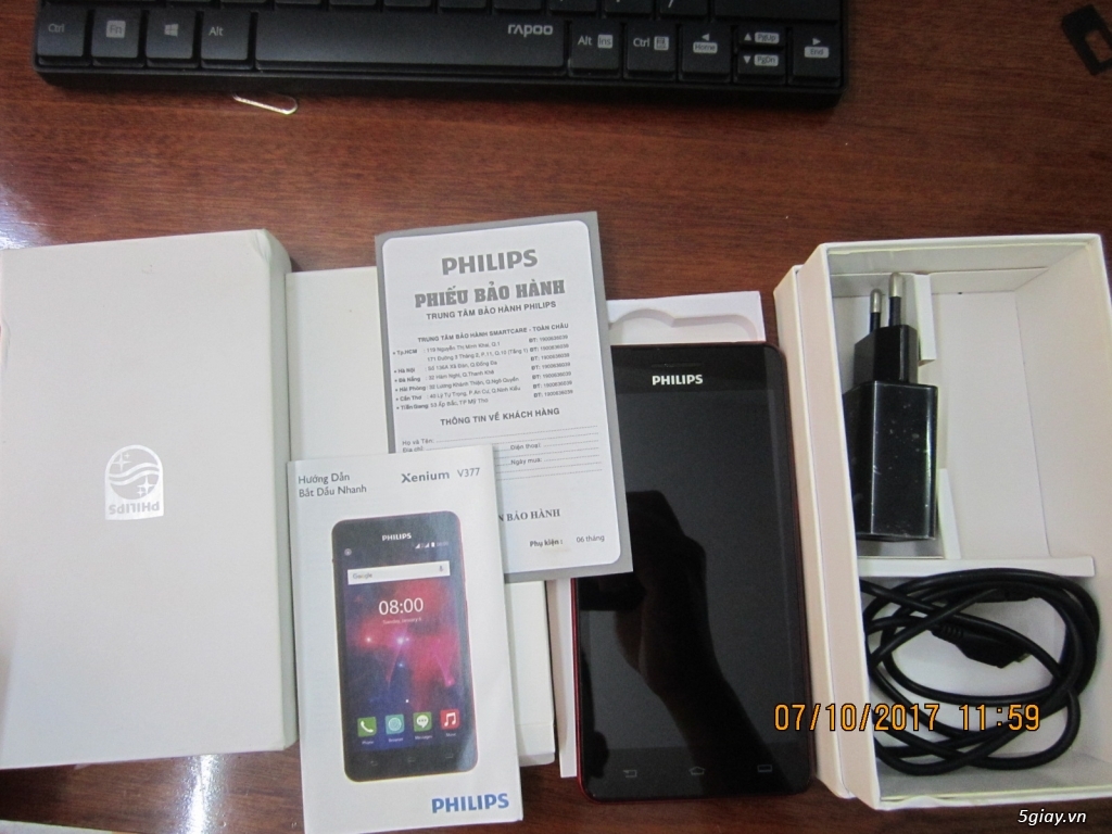 Nokia 5 màu bạc.và philips v377 - 1