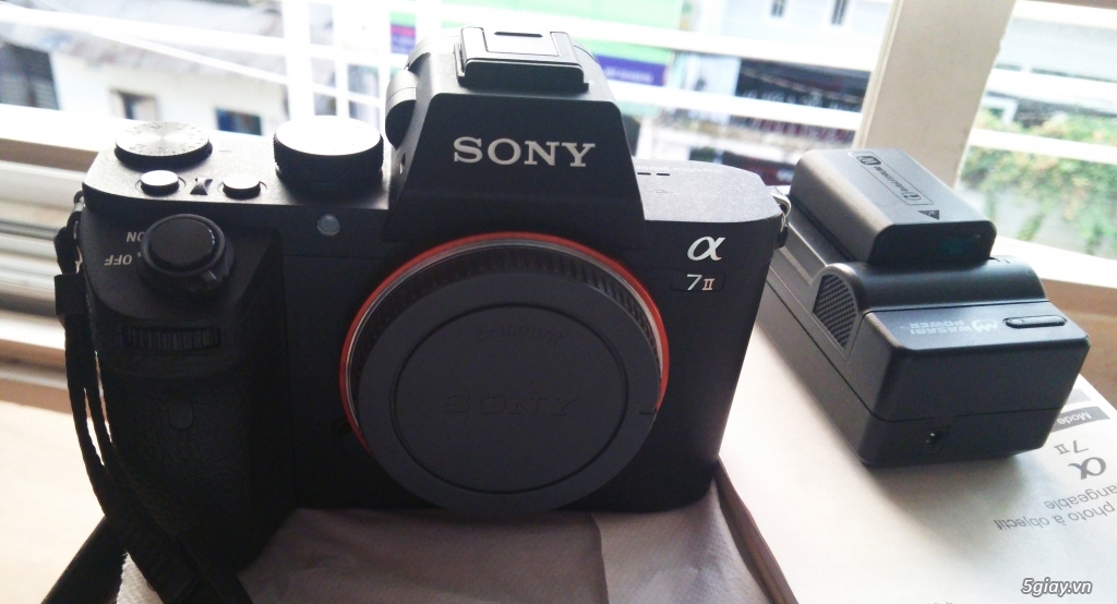 Nâng cấp nên thanh lý Sony A7II -Full box! Máy từ Mỹ,Hàng đẹp Giá tốt - 1