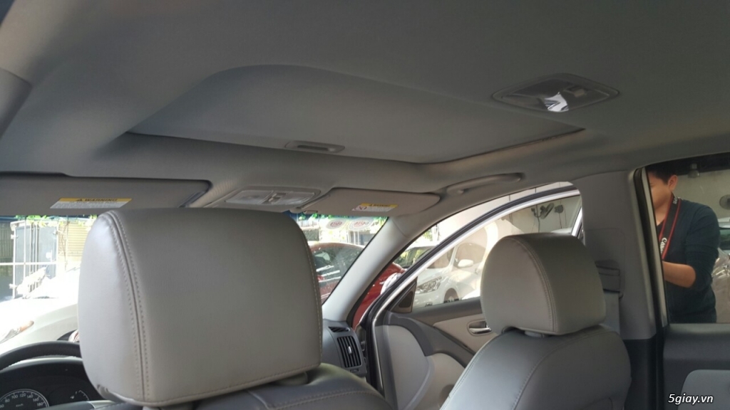 Bán Hyundai Avante 1.6AT màu bạc số tự động sản xuất 2014 mới 90% - 3