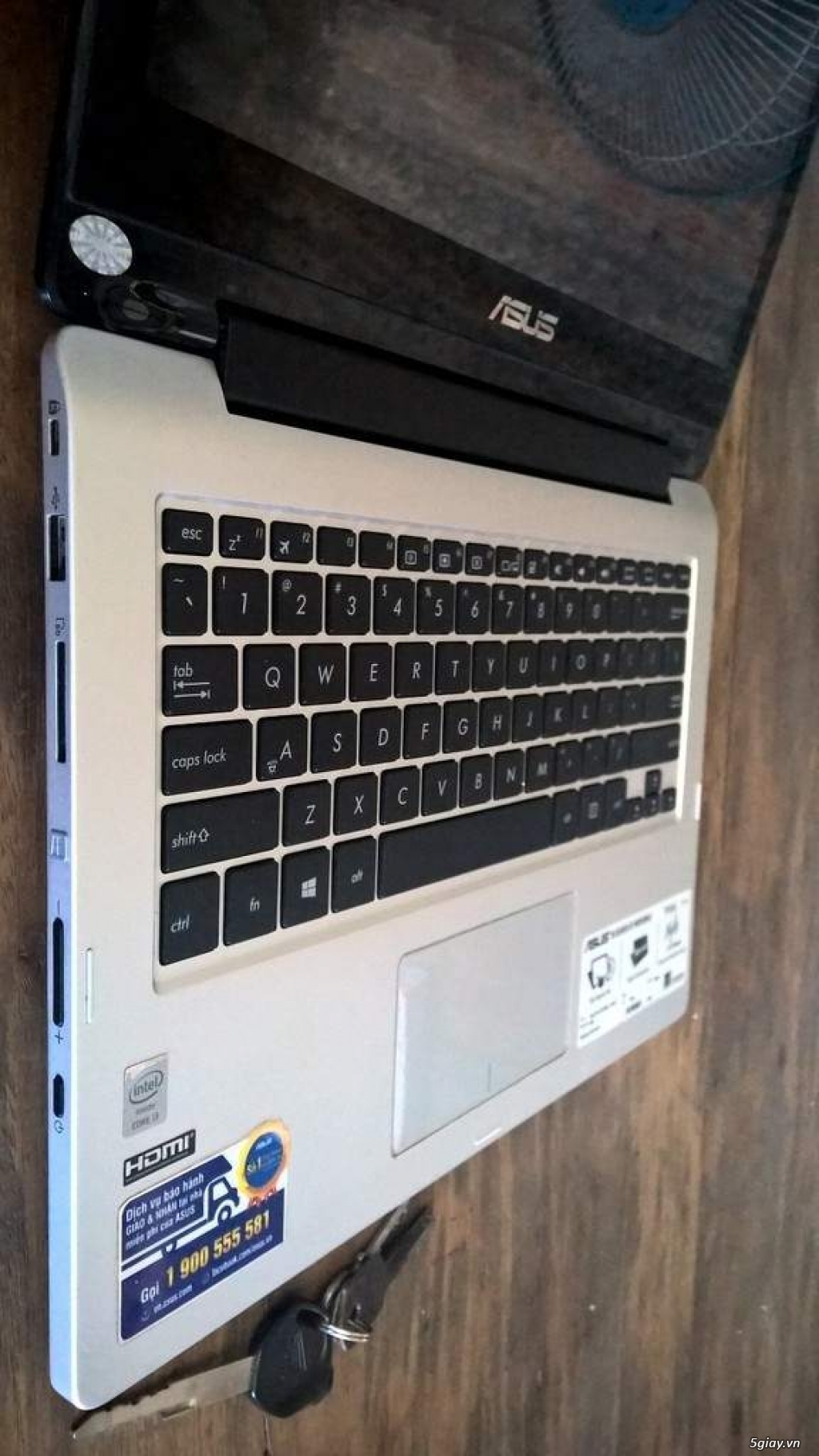 Laptop ASUS TP300L Core i3 , 4GB Ram - 1