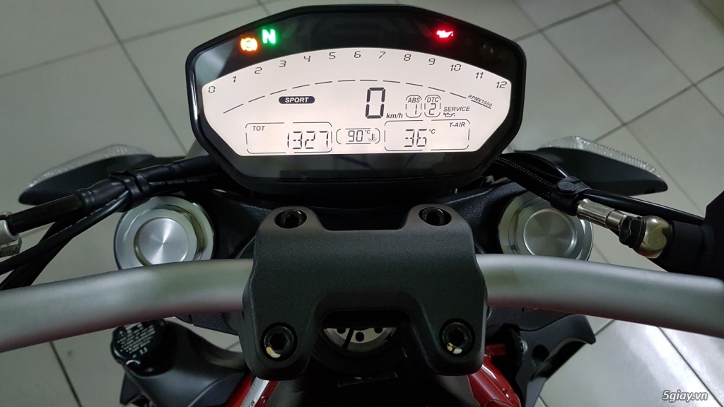 Ban Ducati Monster 821 ABS thang 52017 chinh hang Saigon so VIP - 4