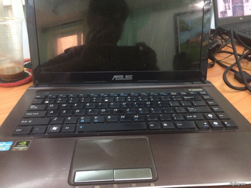 Cần bán laptop Asus i5