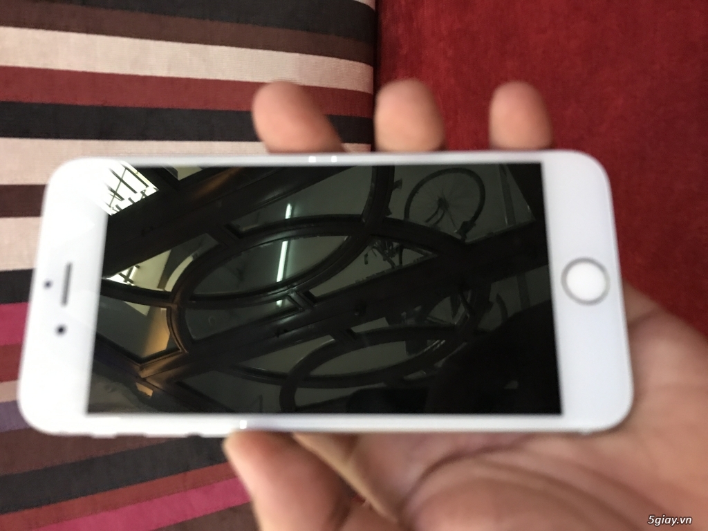iPhone 6s plus 16g giá 7300.000 - 3