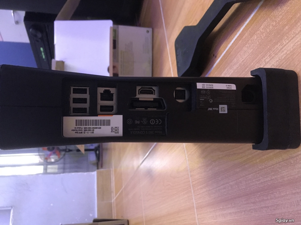 XBOX 360 4GB like new fullbox - 3