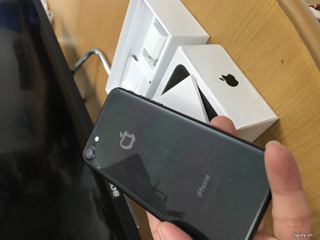 Iphone 7 32GB Đen Nhám QT Mỹ fullbox like new 99% - 3