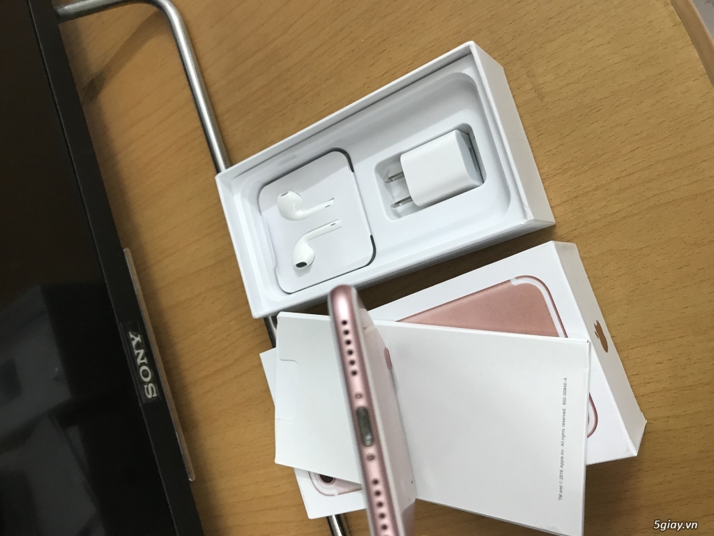 Iphone 7 32GB Rose Quốc tế like new 99% - 1