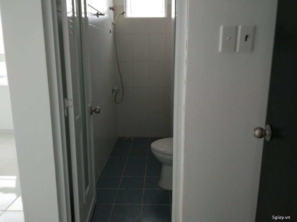 Bán căn hộ chung cư Q9 Phố Đông 92m2 tầng 12 Đông Nam