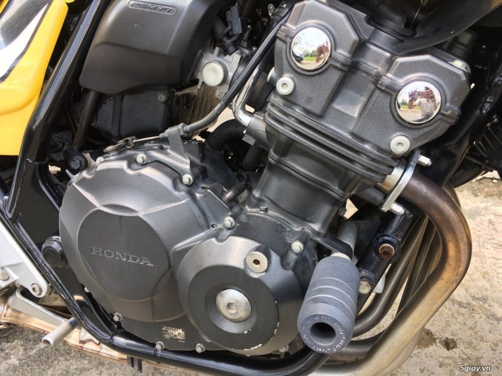 CB400 Revo 2010