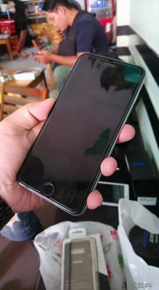 IPhone 6 plus 64gb grey, QUỐC TẾ MỸ LL/A,mới thay vỏ nên new 99%, zin - 6