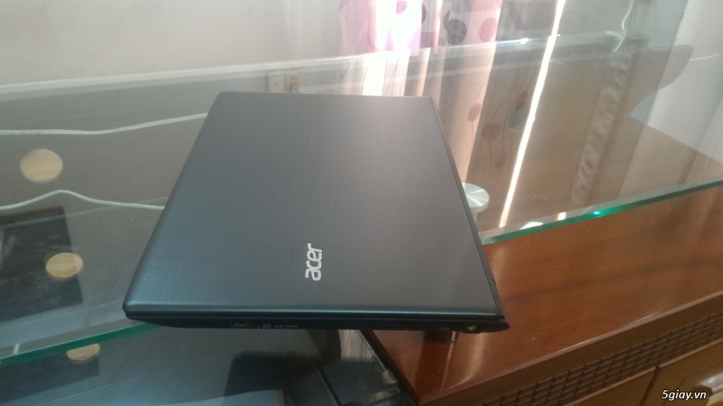 Acer E5 575G : i5 7200u/ 4GB DDR4/ 500GB+ 8GB SSD, VGA 2gb. Full HD