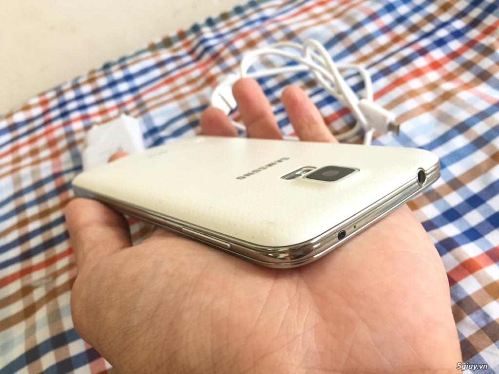 Samsung Galaxy S5 màu trắng - 4