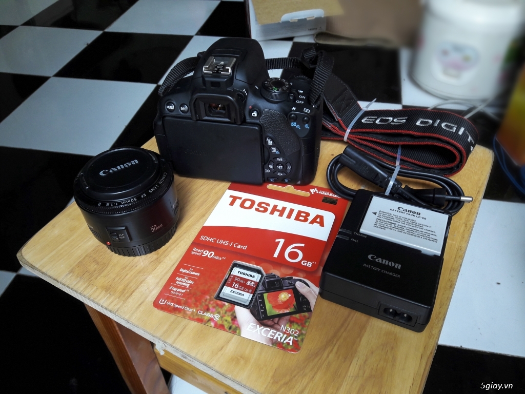 Canon EOS 700D Full box 99%| Lens EF 50mm f/1.8 II - 2