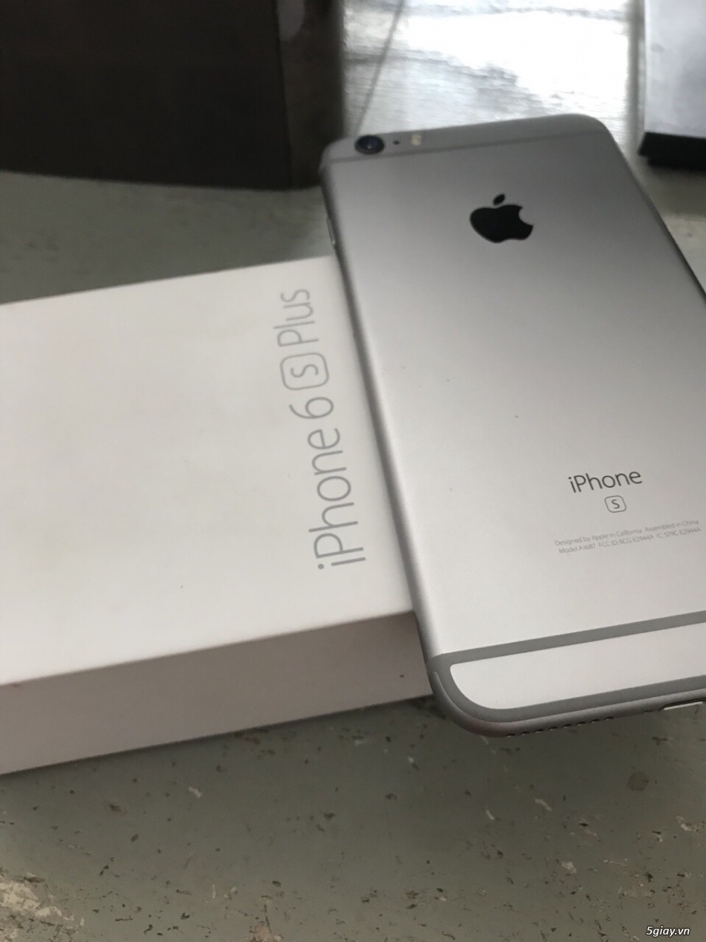 Cần bán iphone 6s plus 64gb gray hàng Mĩ(ll) còn bh apple 5 tháng.